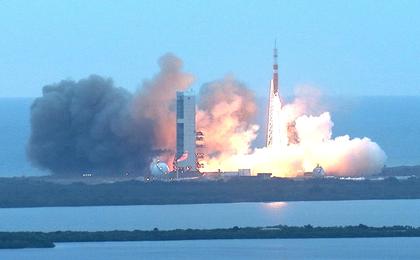 View image for Liftoff of the Orion Flight Test