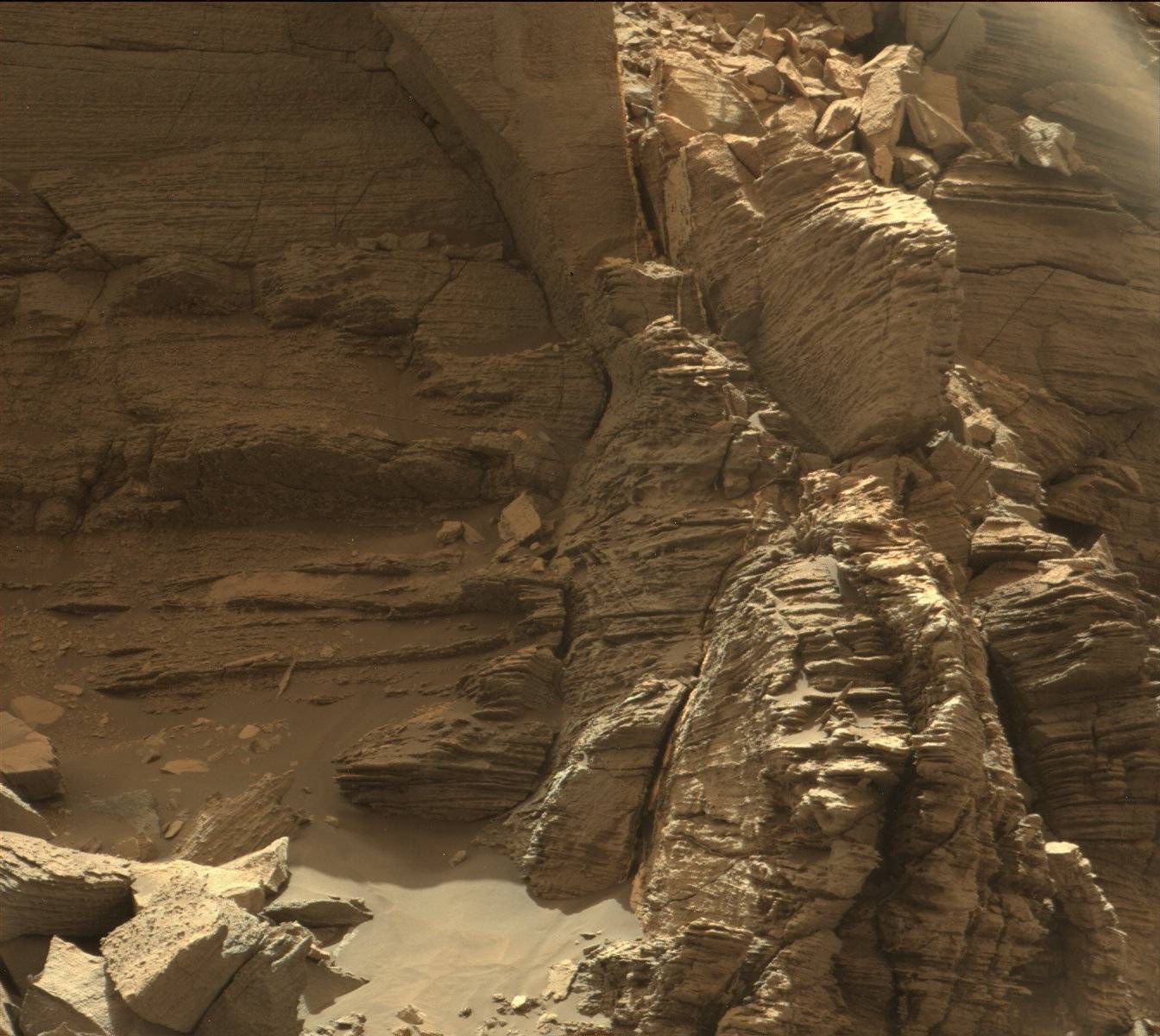 Curiosity got close to this outcrop on Sept. 9, 2016, which displays finely layered rocks.