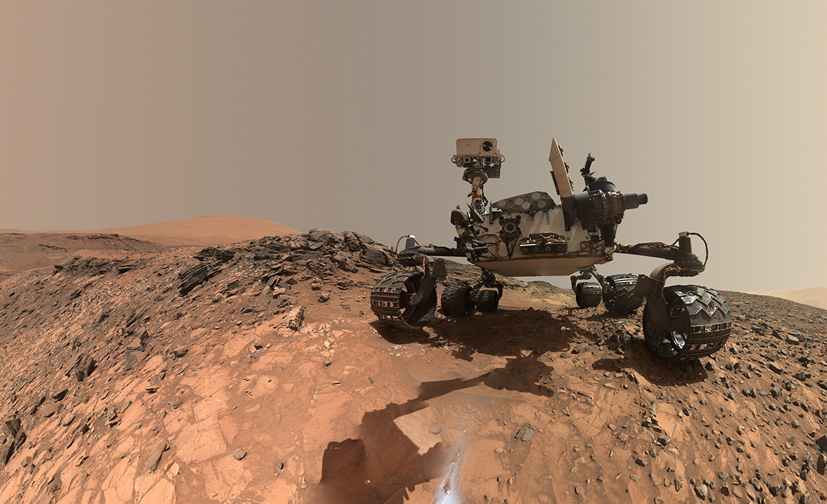 Looking Up at Mars Rover Curiosity in 'Buckskin' Selfie